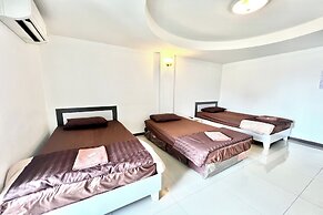 Grand Place Resort