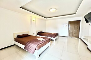 Grand Place Resort