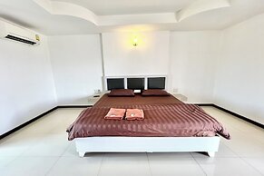 Grand Place Resort