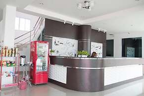 Grand Place Resort