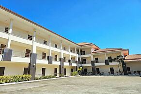 Grand Place Resort