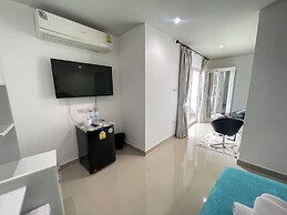 W-9 Hotel