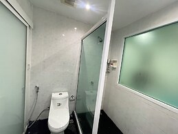 W-9 Hotel