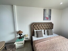 W-9 Hotel