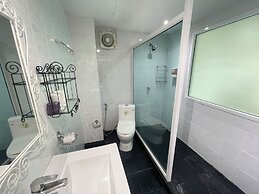 W-9 Hotel