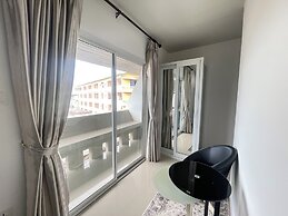 W-9 Hotel