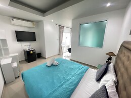 W-9 Hotel