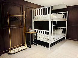 Sukhum Rajamangala-Phatthanakan Rooms