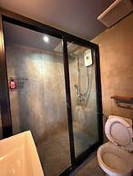 Sukhum Rajamangala-Phatthanakan Rooms