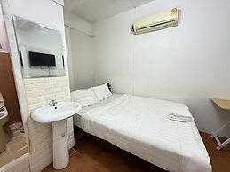 Happyland Guesthouse