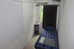 Rama 3 Sunrise Hostel