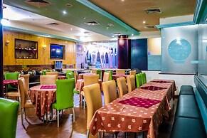 Phoenix Retreat Deira By Dancenter