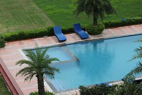Elegance Resort