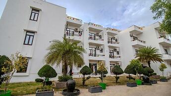 Elegance Resort