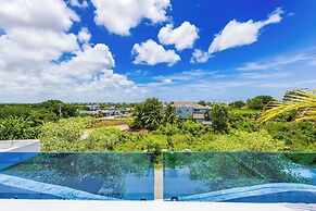 3BR Villa With Pool Rooftop and BBQ Gated Area