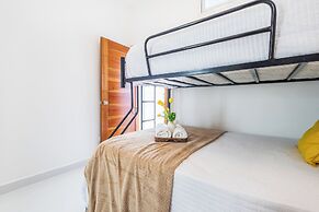 3BR Villa With Pool Rooftop and BBQ Gated Area