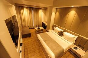 MVR Grand Hotel