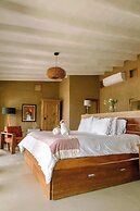 w Exceptional 1BR w Pool in M Ncora