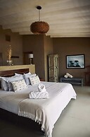 w Exceptional 1BR w Pool in M Ncora