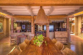 w Enjoyable 4BR w Pool in M Ncora