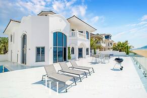 LUX The Ultimate Island Palm Villa