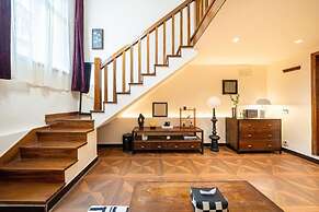 Shanghai Hills& Well-time MCM Family B&B