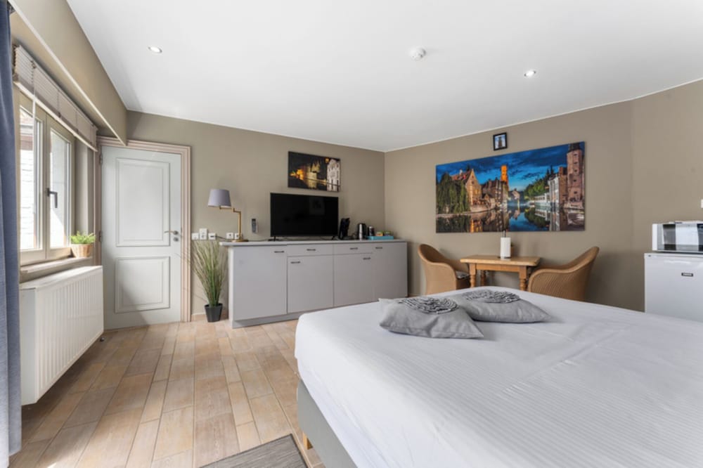 Inn Bruges Suites