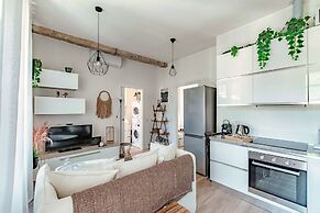 Nest & Rest
