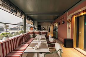 The Wings Hotels Pera