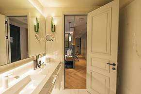 The Wings Hotels Pera