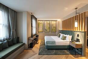The Wings Hotels Pera