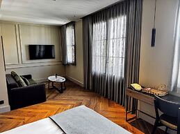 The Wings Hotels Pera