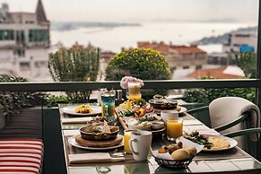 The Wings Hotels Pera