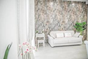 Central Luxury Apartment