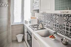 Central Luxury Apartment