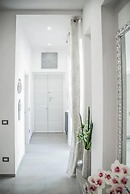 Central Luxury Apartment