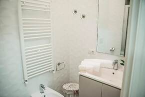 Central Luxury Apartment
