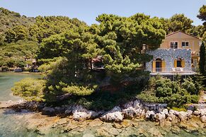 Porto Castello Villas
