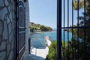 Porto Castello Villas