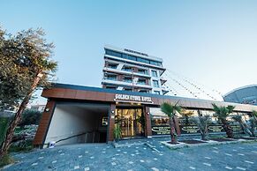 AKÇAY GOLDEN STONE HOTEL