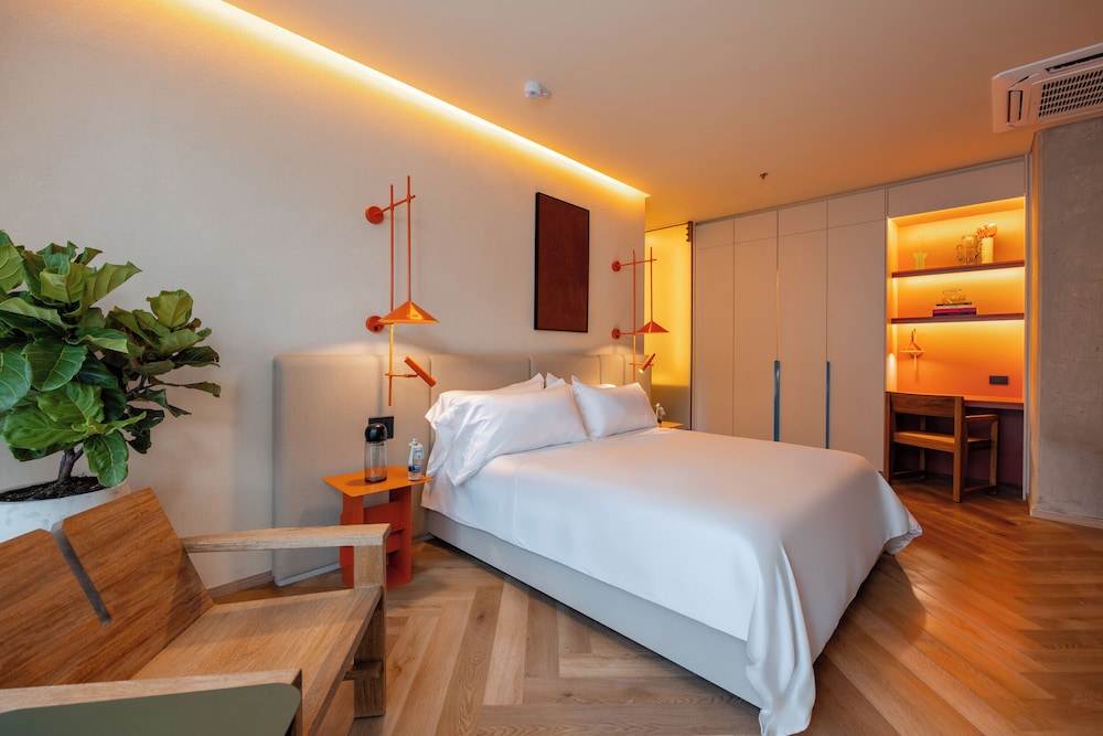 The Cut Hotel
