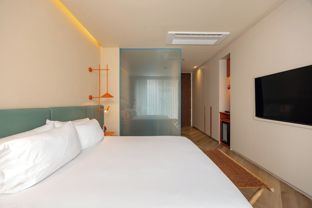 The Cut Hotel