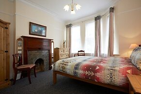 Vas's York House