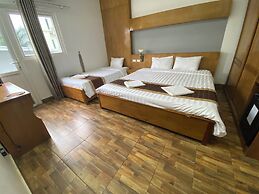 Vang Vieng Golden Lotus Hotel