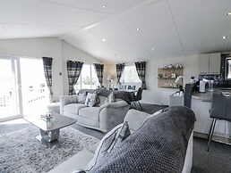 Manor Heights Lodge