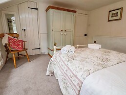 Eskdale View, 5 Hollins Cottages