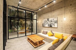 C La Villa Modern 4br Villa Canggu Beach 5mins
