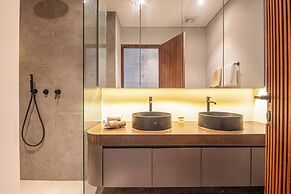 C La Villa Modern 4br Villa Canggu Beach 5mins