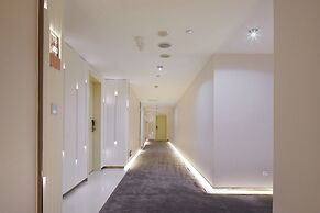 m58 Sky Sunset Hotel