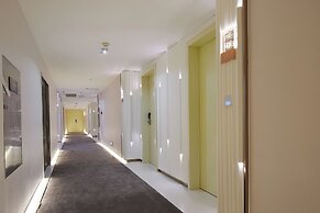 m58 Sky Sunset Hotel